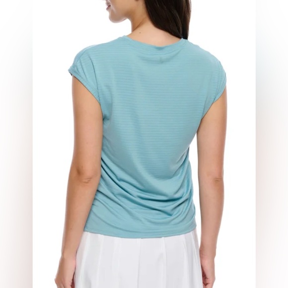 NWT Lolรซ Ruched Side Active Tee ๐โจ Flattering Fit + Everyday Comfort - Picture 3 of 3